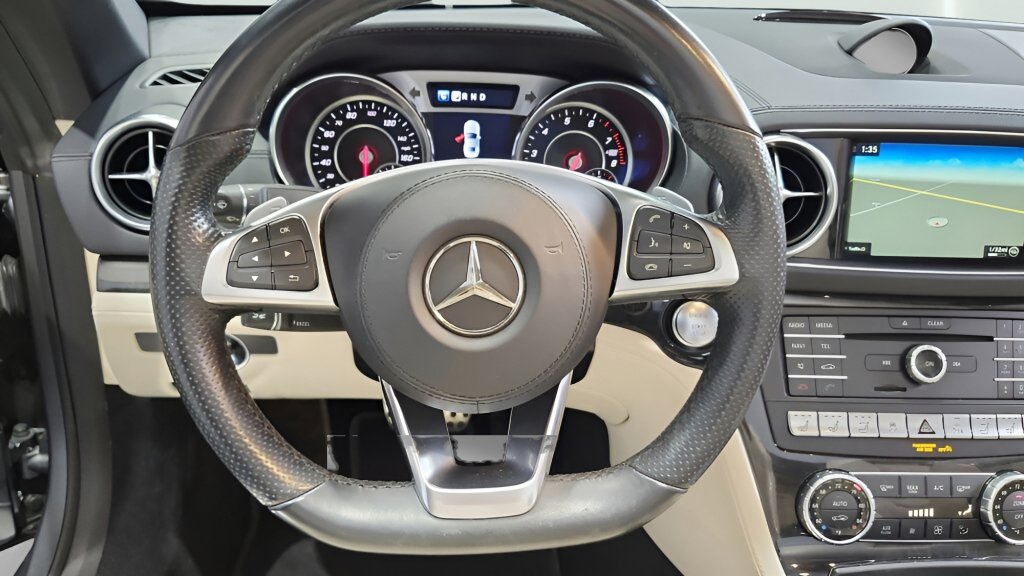 Used 2017 Mercedes-Benz SL 450 image 15