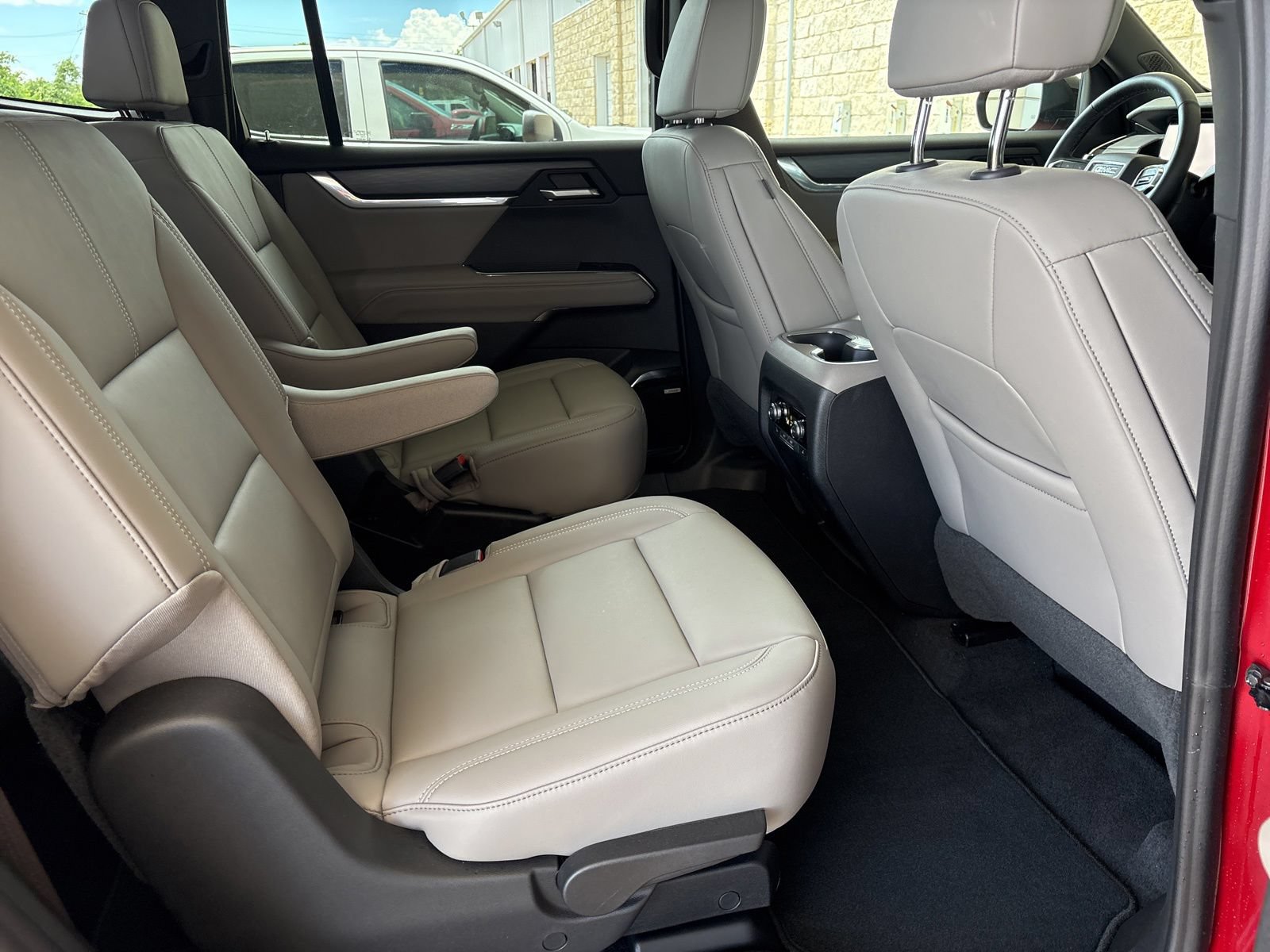 New 2026 GMC Acadia Elevation w/ Elevation Premium Package AWD/4WD image 20