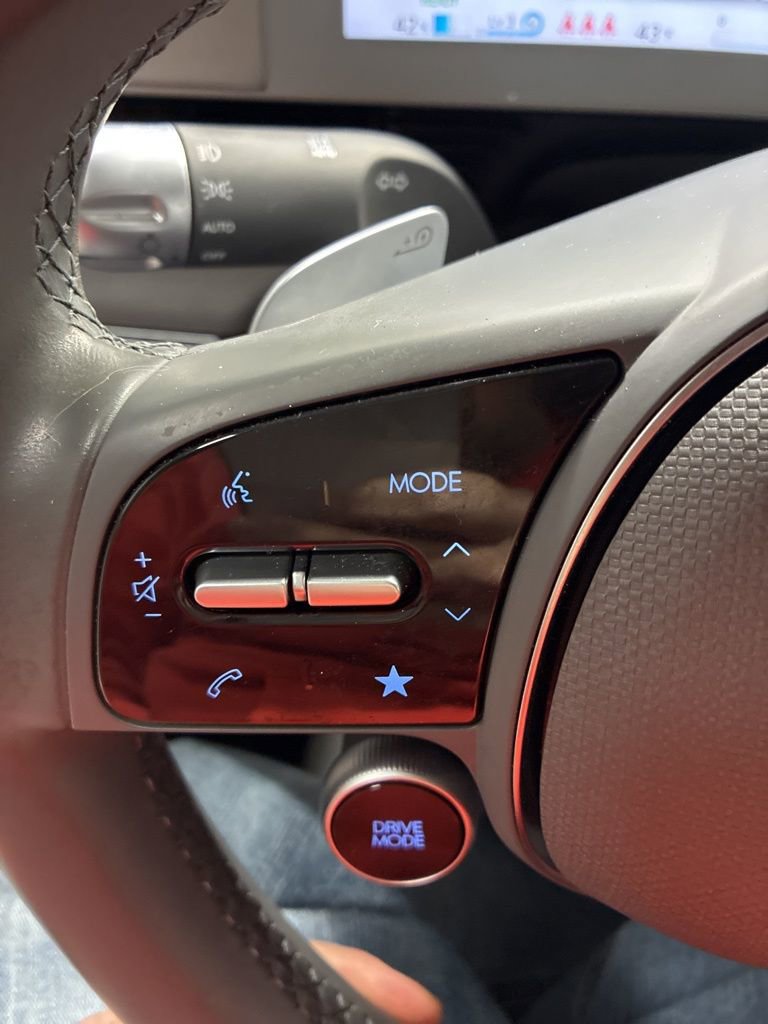 Used 2024 Hyundai Ioniq 5 SE image 14