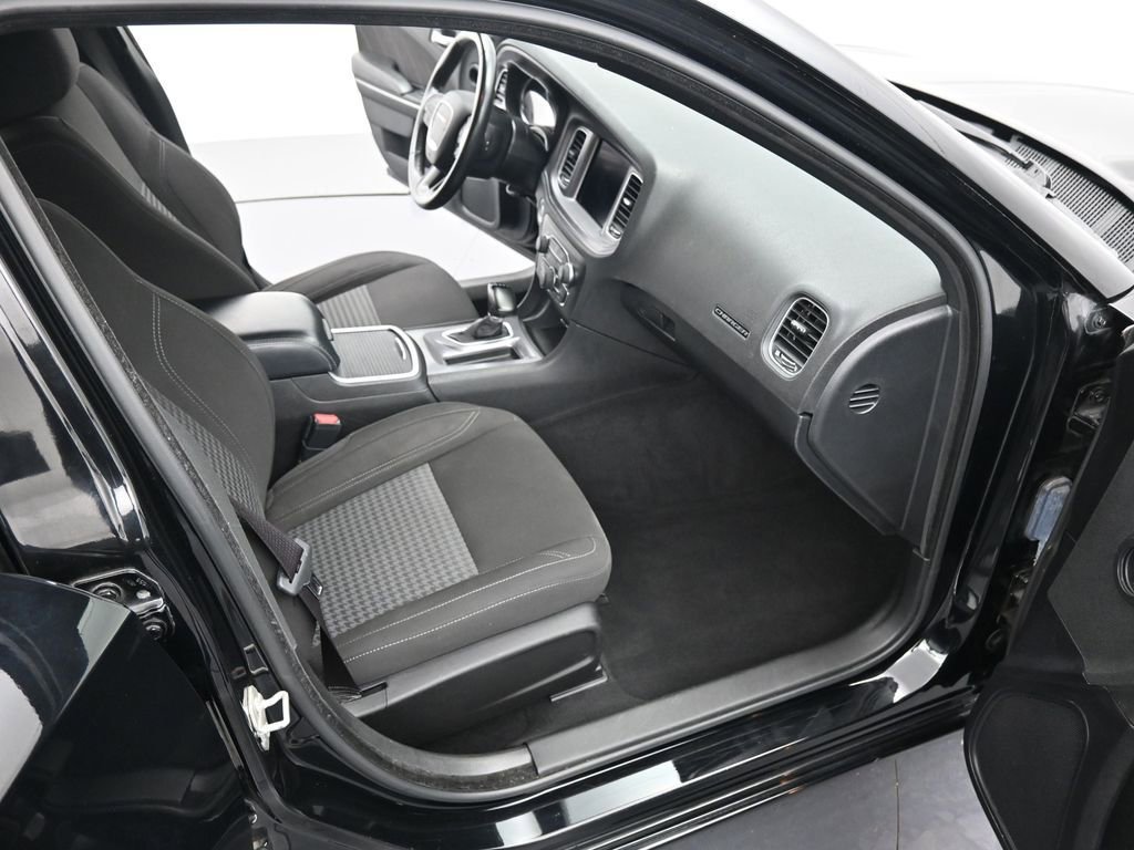 Used 2023 Dodge Charger SXT image 28