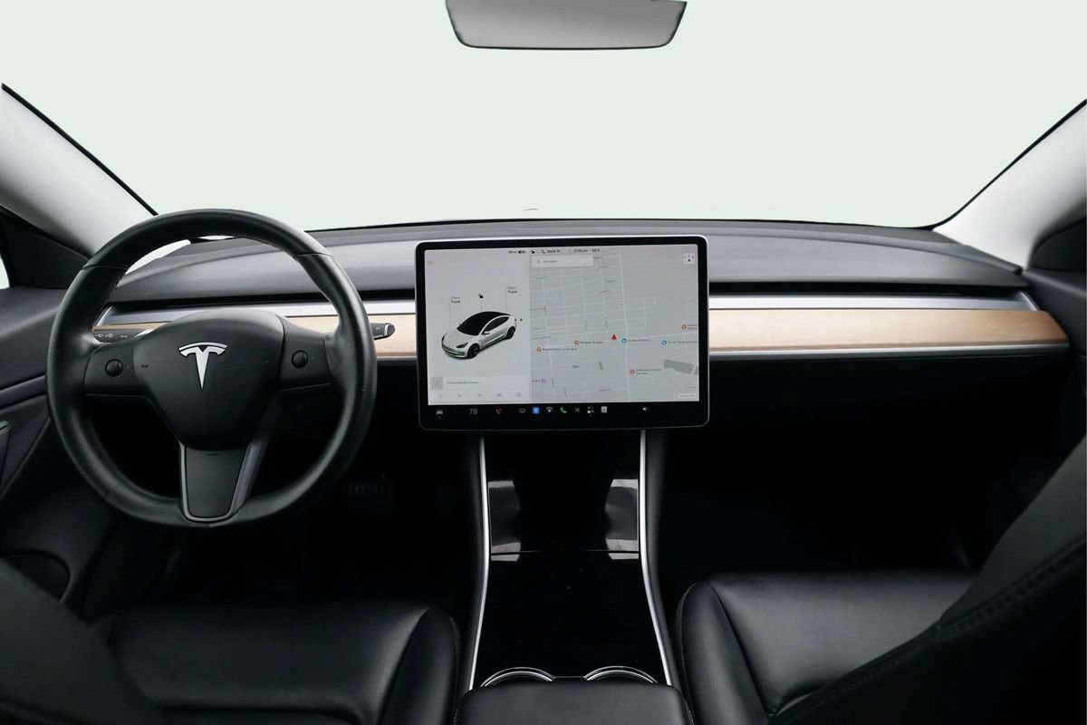 Used 2018 Tesla Model 3 Long Range AWD/4WD image 19