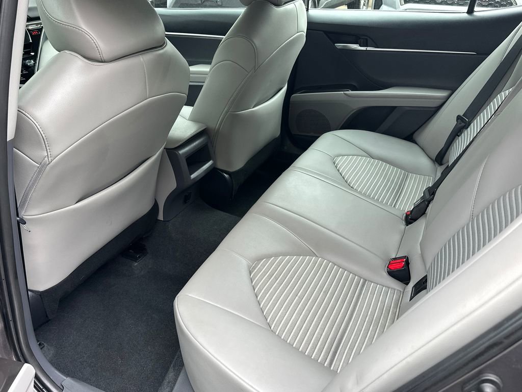 Used 2024 Toyota Camry SE w/ Cold Weather Package FWD image 14