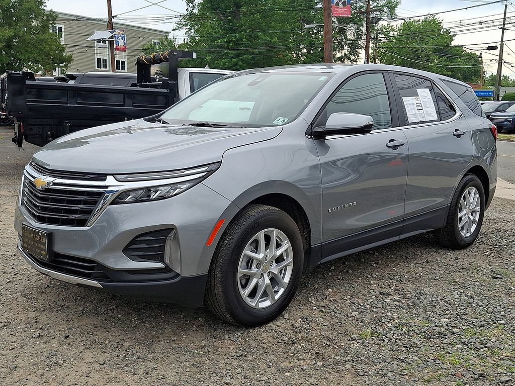 Used 2024 Chevrolet Equinox LT FWD image 3