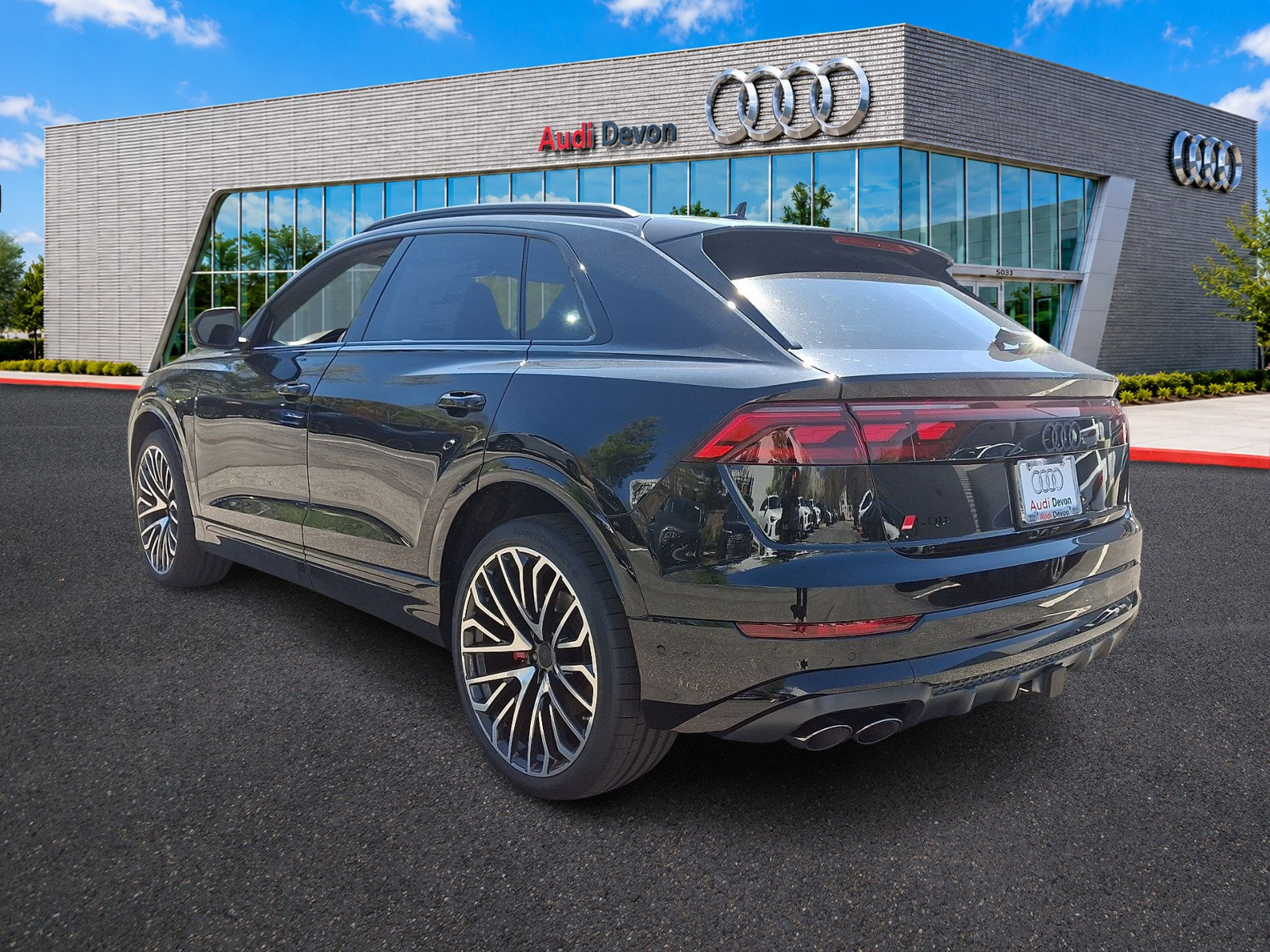 New 2026 Audi SQ8 Prestige AWD/4WD image 3