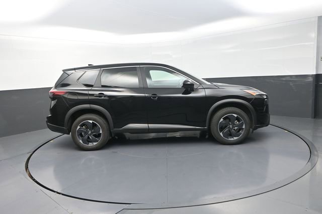 Used 2024 Nissan Rogue SV AWD/4WD image 15