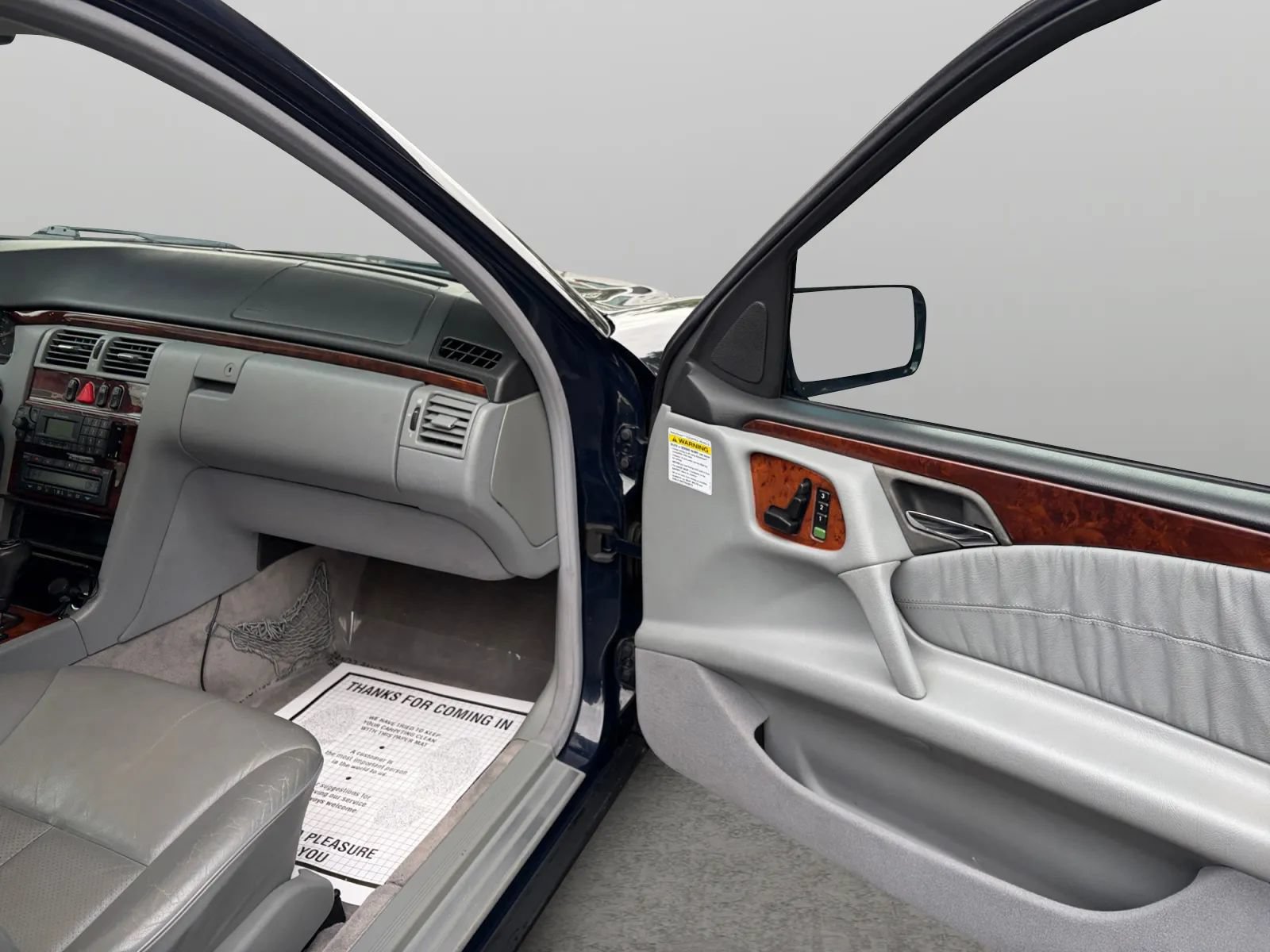 Used 1999 Mercedes-Benz E 320 Sedan image 19