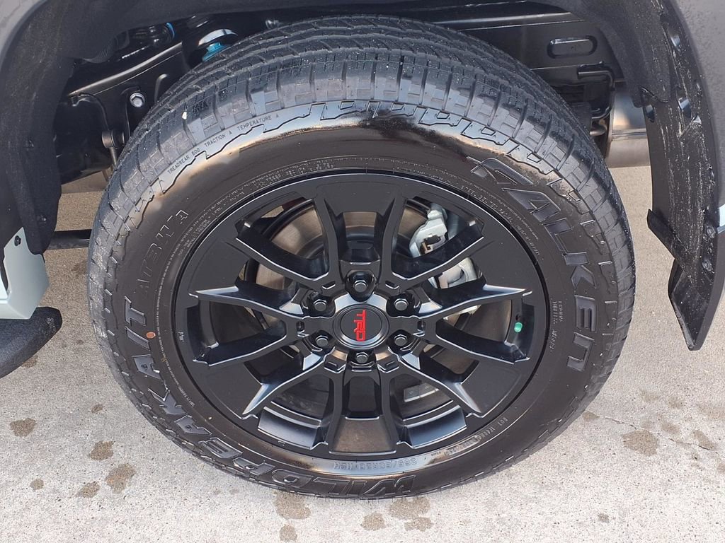 Used 2025 Toyota Sequoia Limited w/ TRD Off-Road Package AWD/4WD image 20