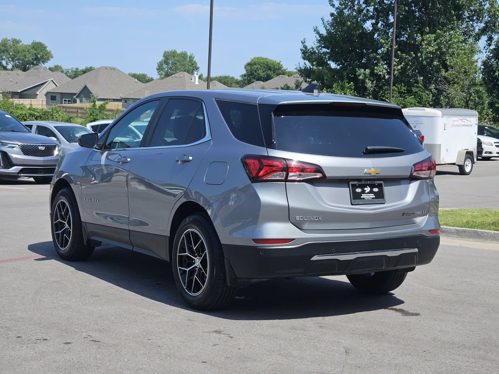 Used 2023 Chevrolet Equinox LT w/ LPO, Floor Liner Package AWD/4WD image 3