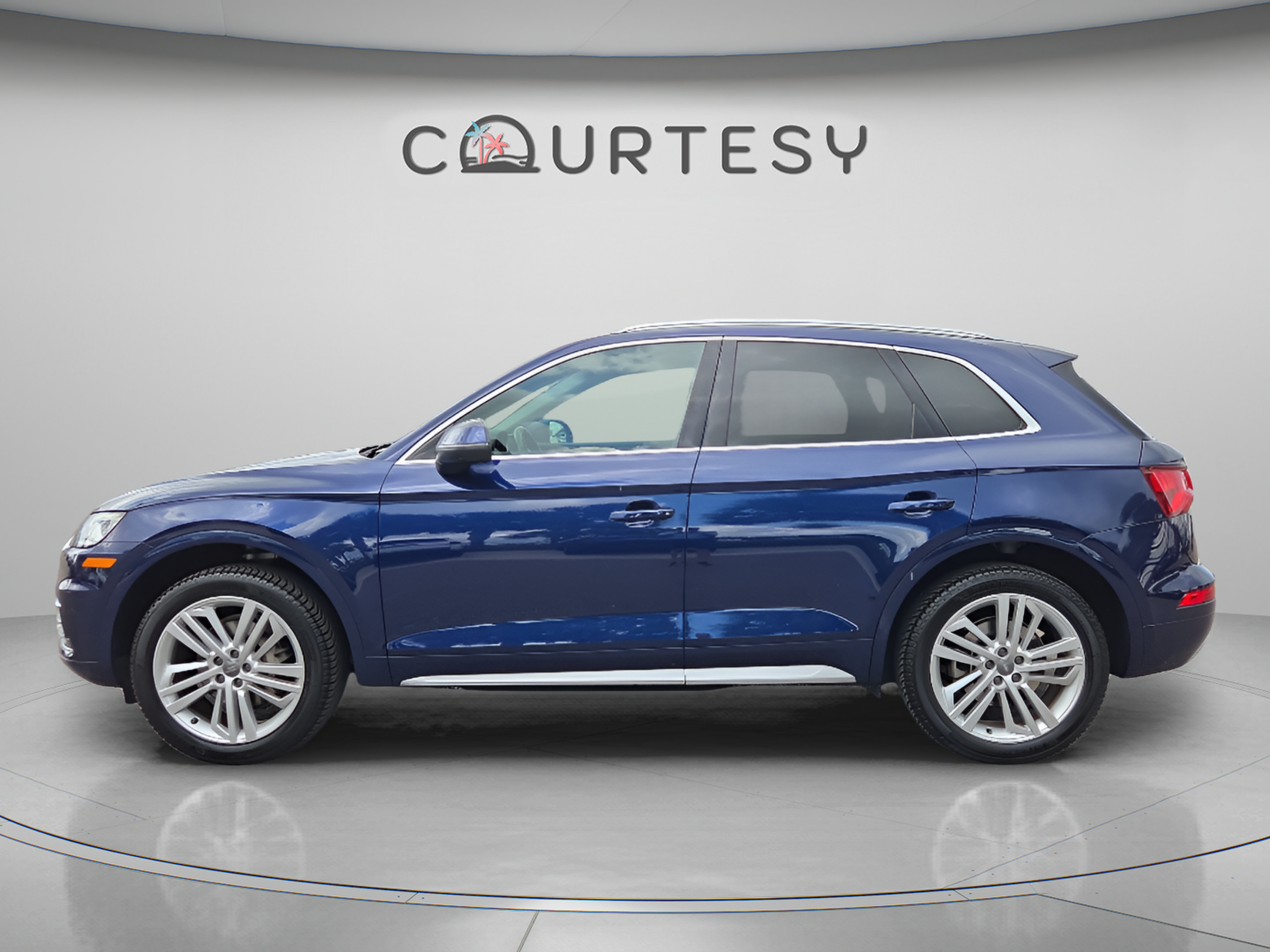 Used 2018 Audi Q5 2.0T Premium Plus AWD/4WD image 2