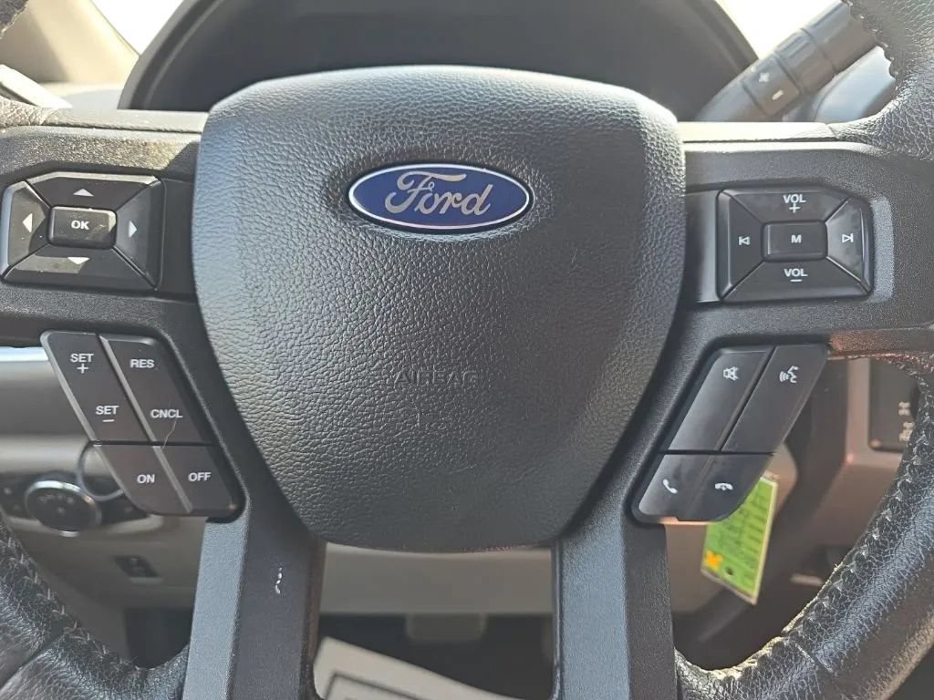 Used 2015 Ford F150 XLT w/ Equipment Group 302A Luxury AWD/4WD image 21