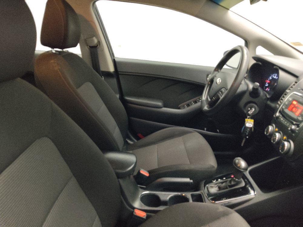 Used 2018 Kia Forte LX FWD image 21
