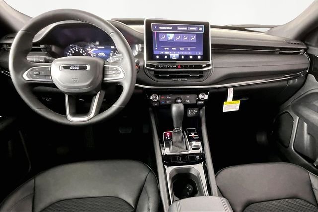 New 2026 Jeep Compass Latitude AWD/4WD image 6