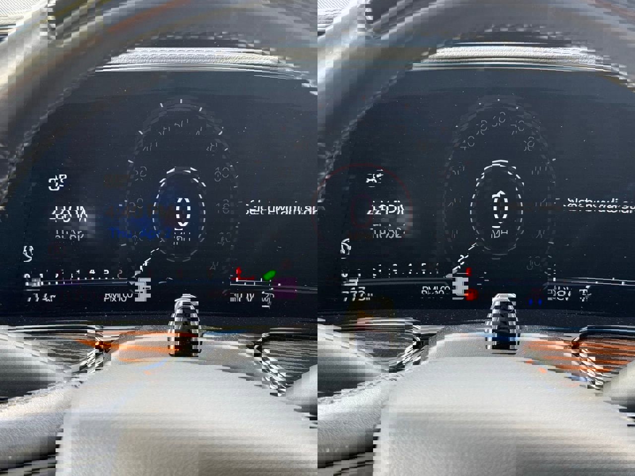 Used 2023 Cadillac Escalade ESV Premium Luxury w/ LPO, Illumination Package image 9