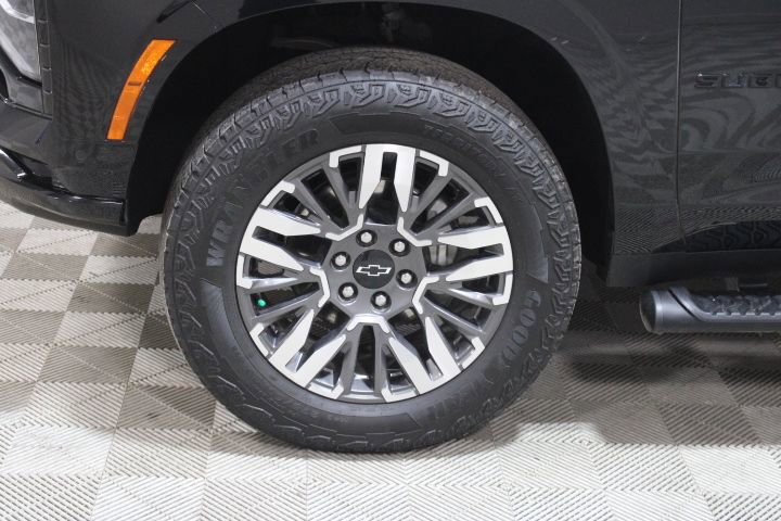 Certified 2025 Chevrolet Suburban Z71 image 43