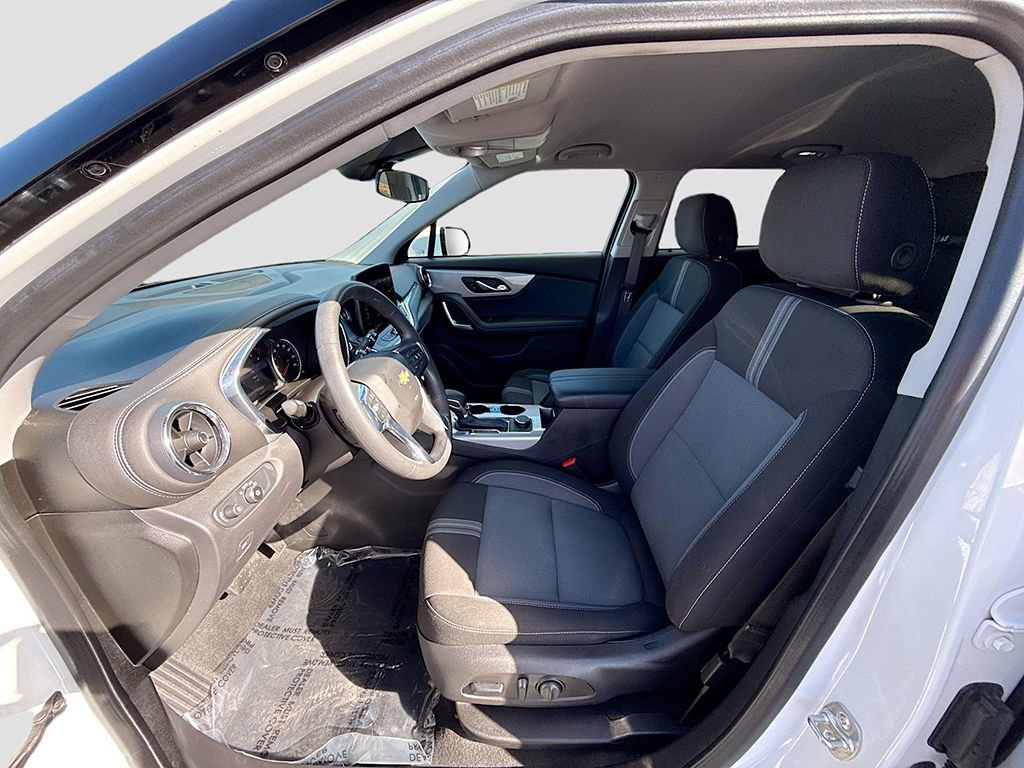 Used 2023 Chevrolet Blazer LT w/ Driver Confidence Package image 17