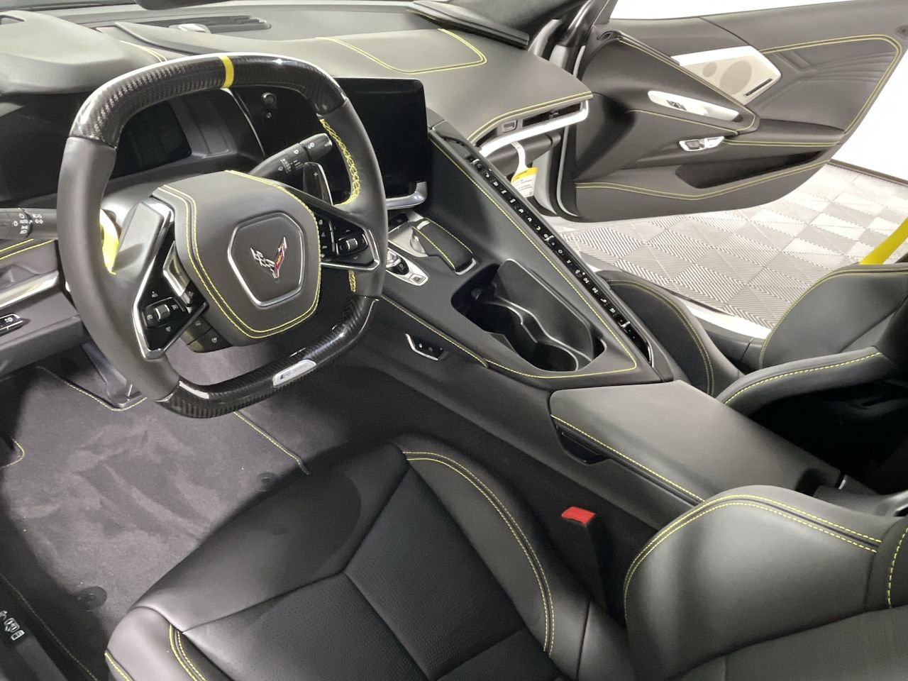 New 2025 Chevrolet Corvette E-Ray w/ ZER Performance Package AWD/4WD image 77