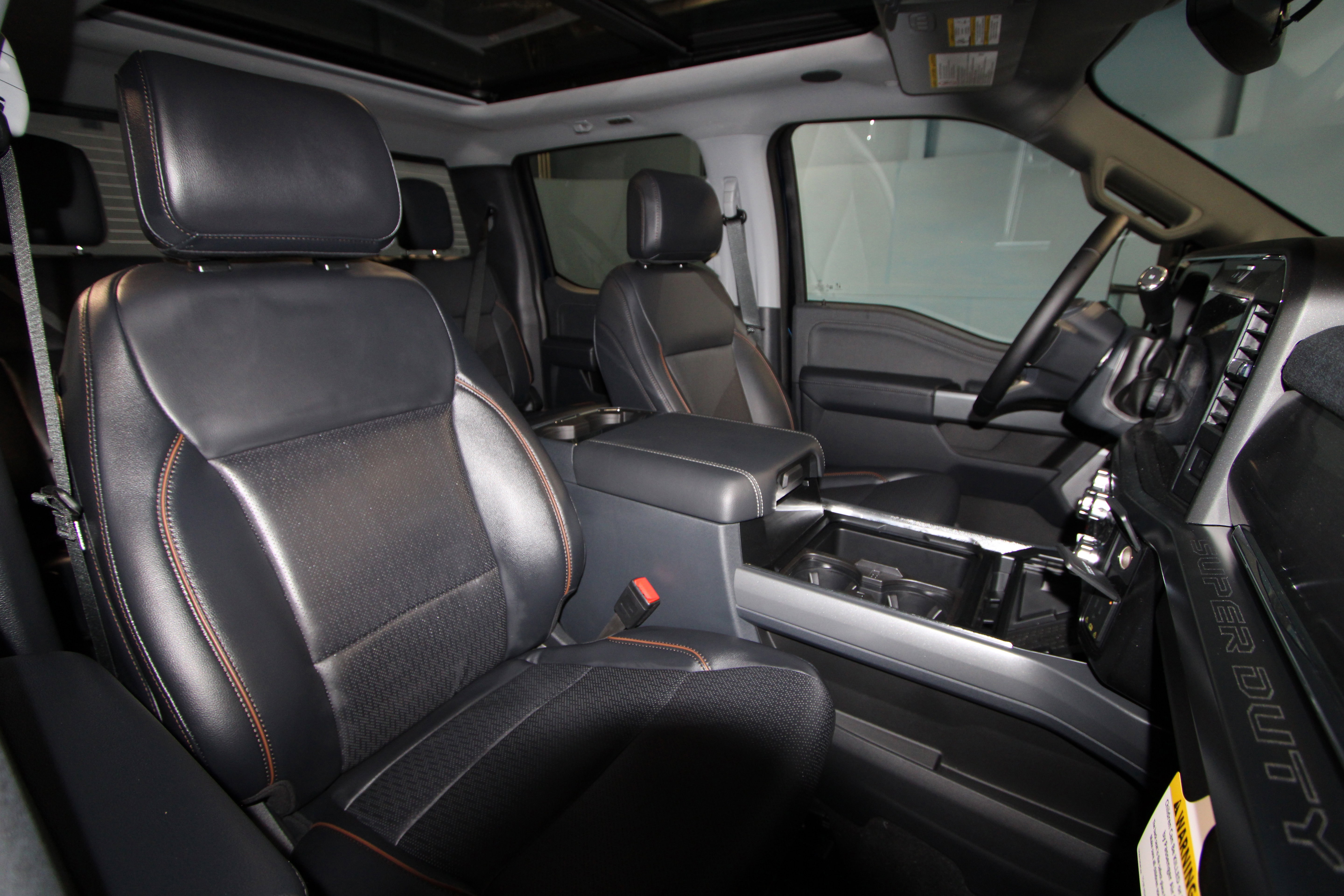 New 2025 Ford F350 Lariat w/ Lariat Ultimate Package image 24