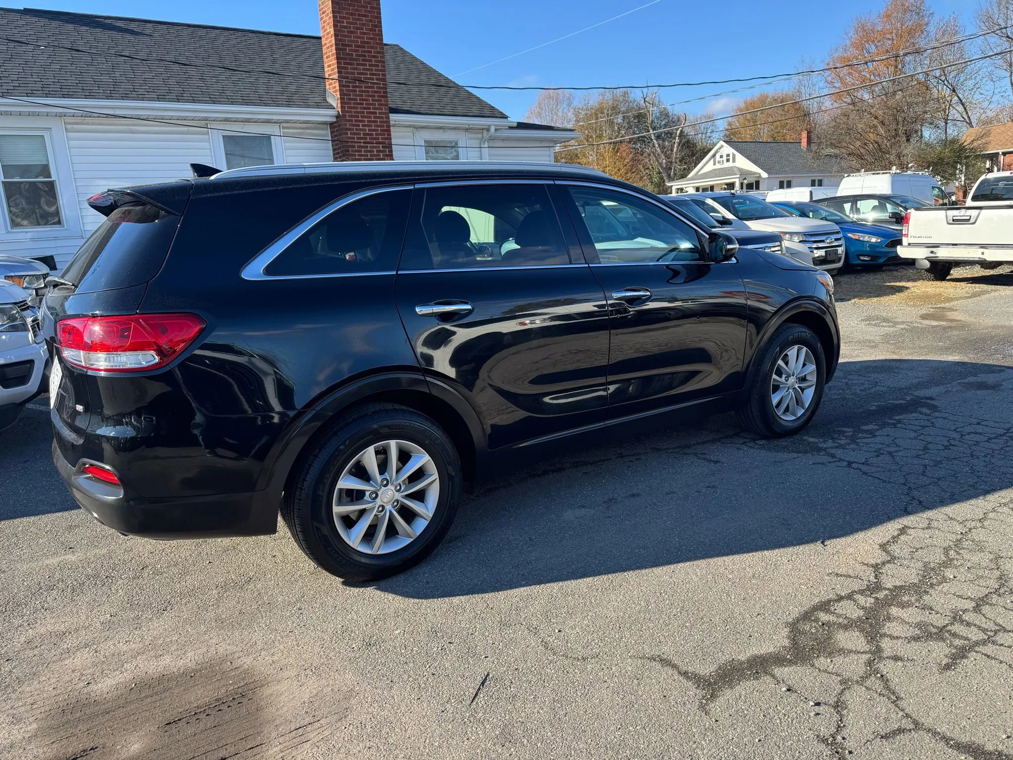 Used 2018 Kia Sorento LX Sport Utility 4D image 8