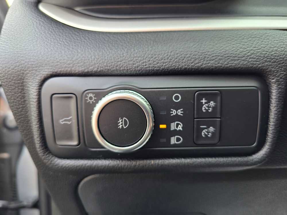 Used 2022 Ford Explorer XLT w/ Equipment Group 202A image 32