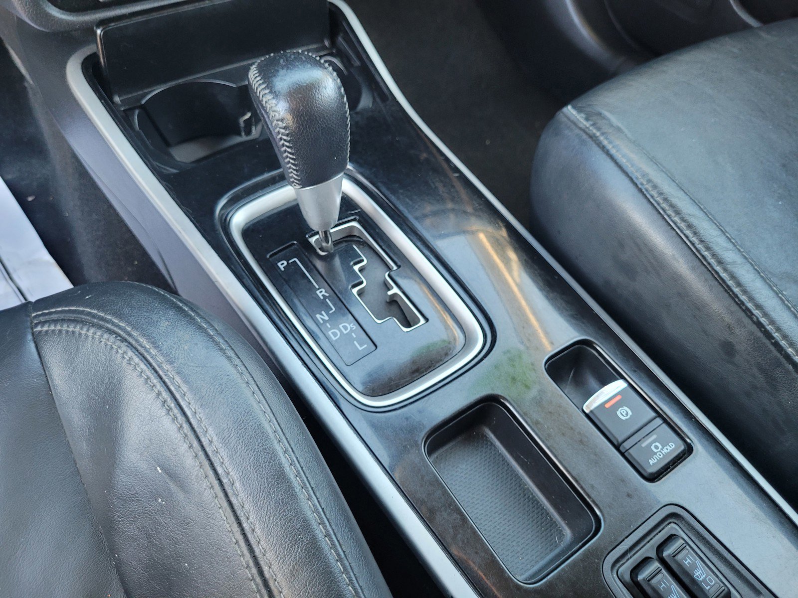 Used 2019 Mitsubishi Outlander SE image 21