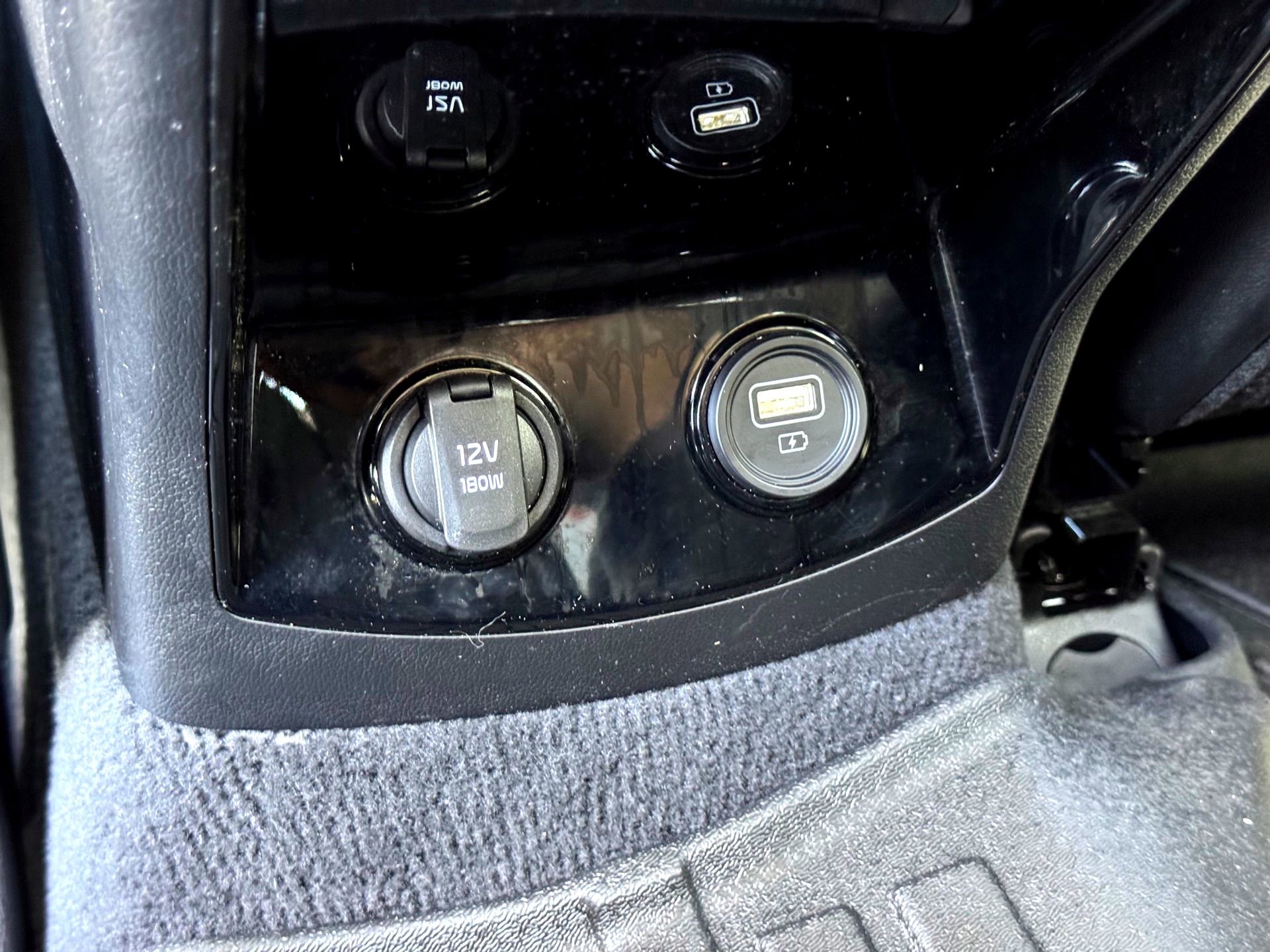 Used 2023 Kia Sorento SX image 20