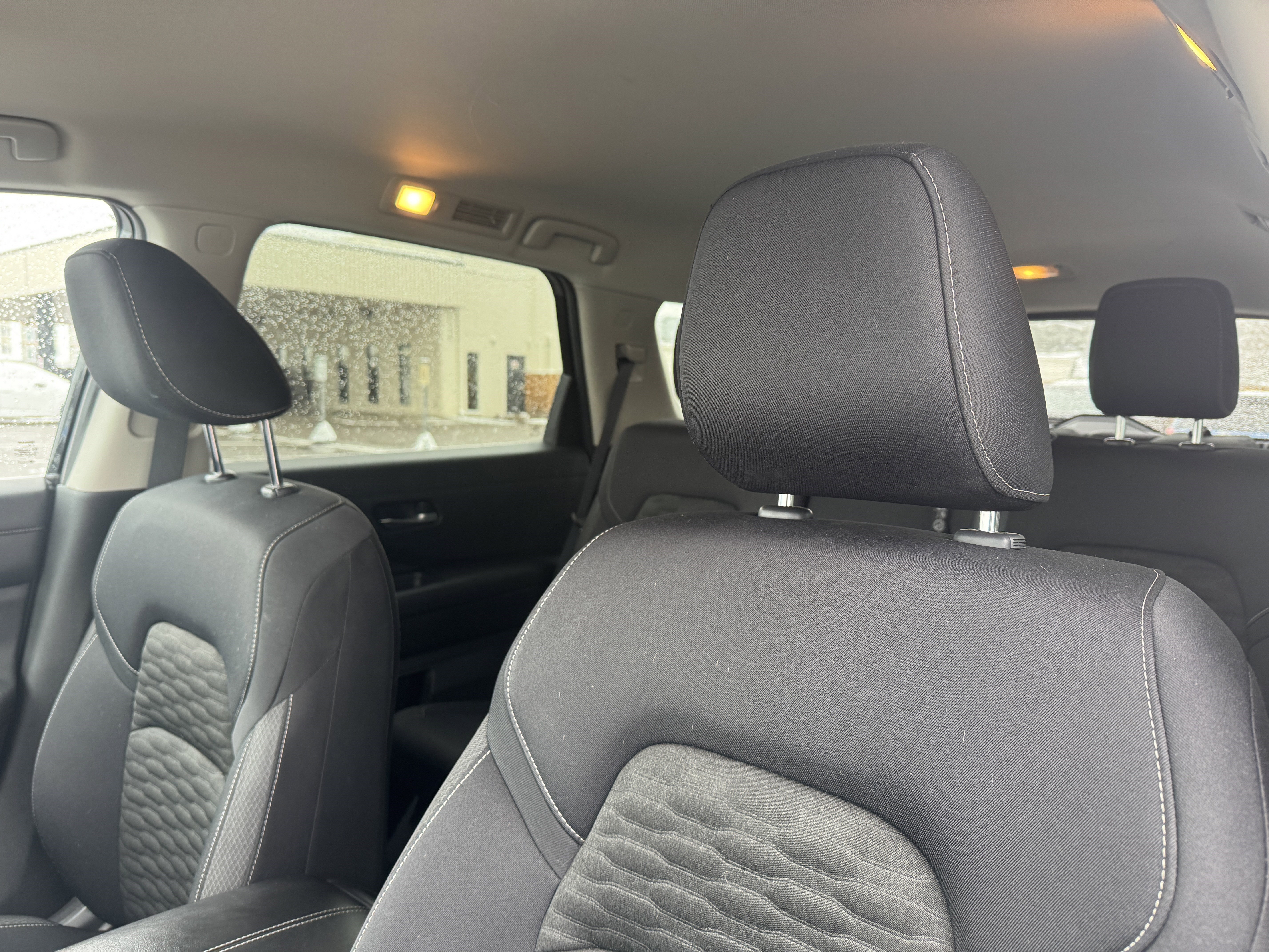 Used 2022 Nissan Pathfinder SV image 13