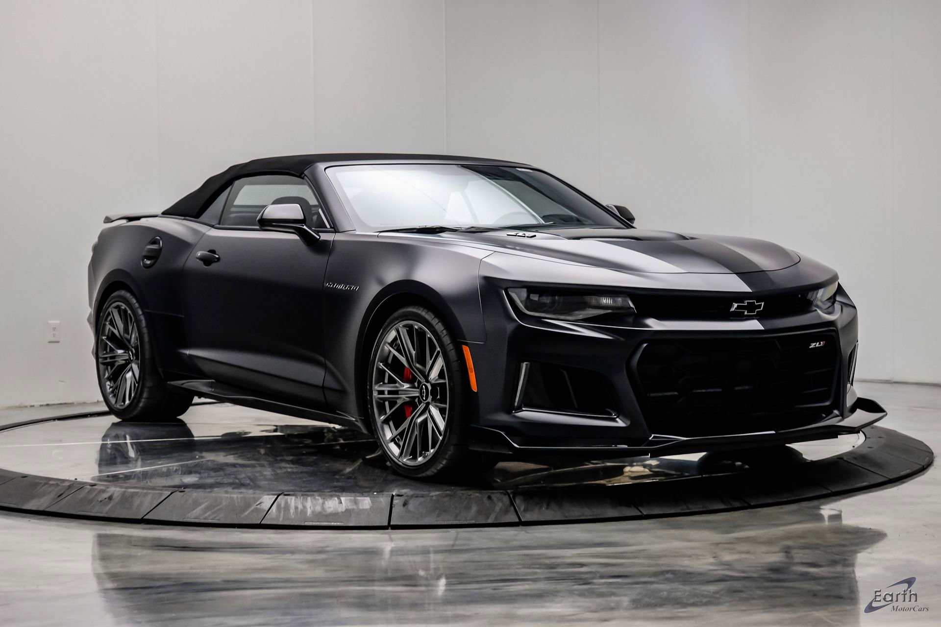 Used 2024 Chevrolet Camaro ZL1 RWD image 32