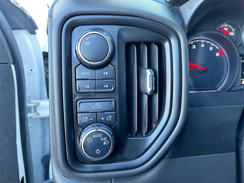 Used 2024 Chevrolet Silverado 1500 Custom Trail Boss image 10