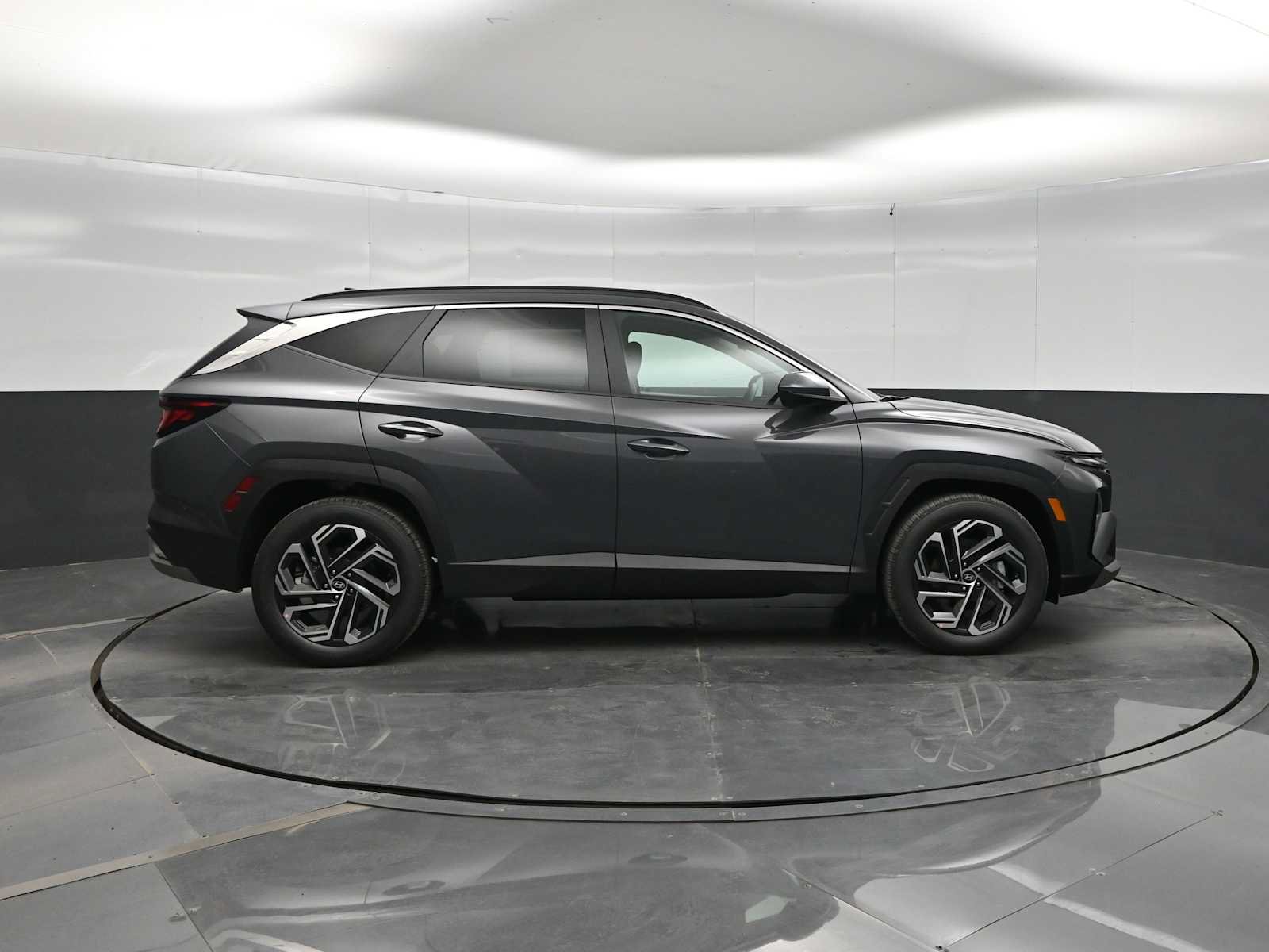 New 2026 Hyundai Tucson SEL Plus FWD image 9
