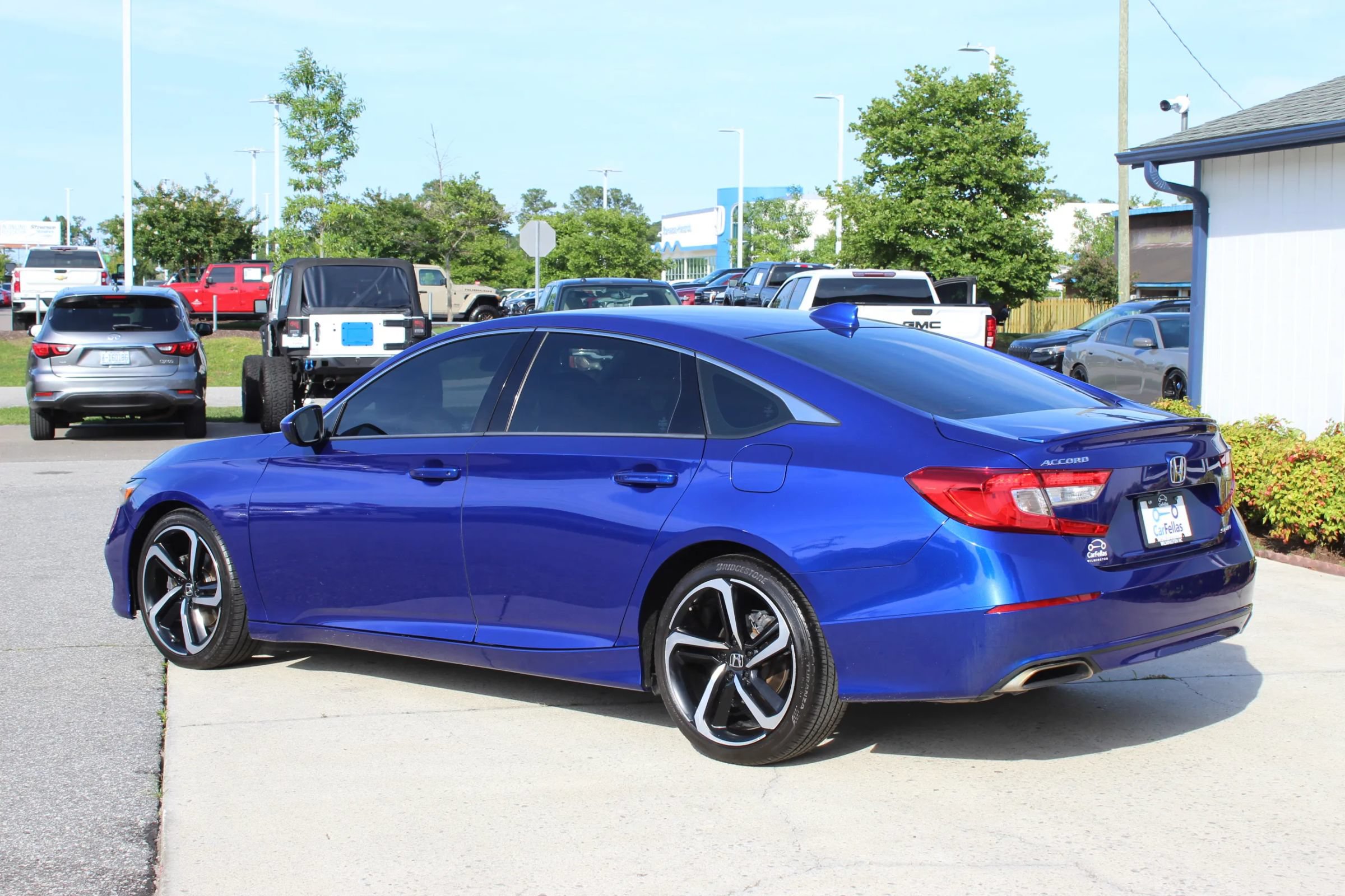 Used 2020 Honda Accord Sport image 3