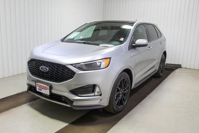 Used 2022 Ford Edge ST-Line image 3