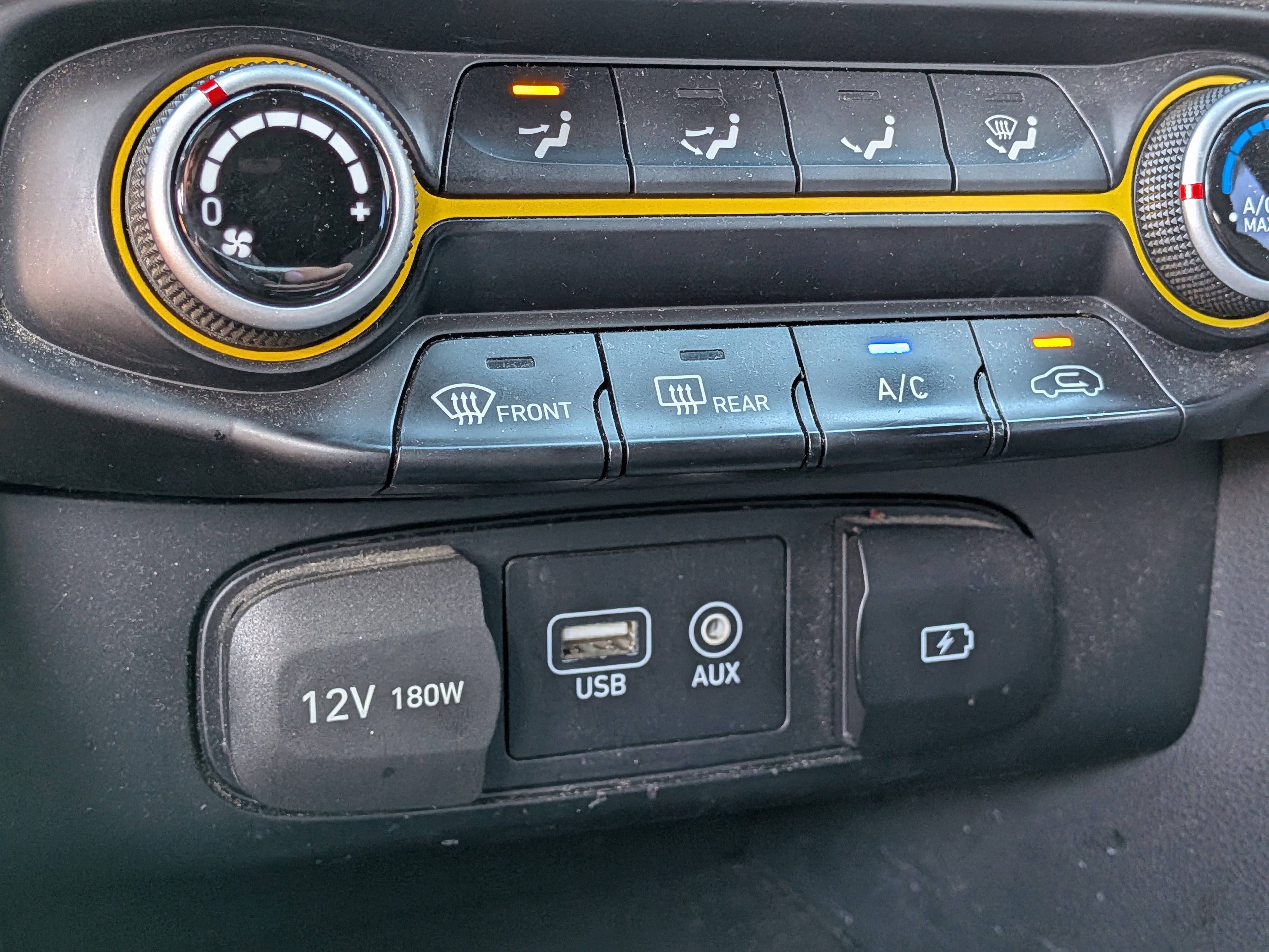 Used 2019 Hyundai Veloster Turbo R-Spec image 28