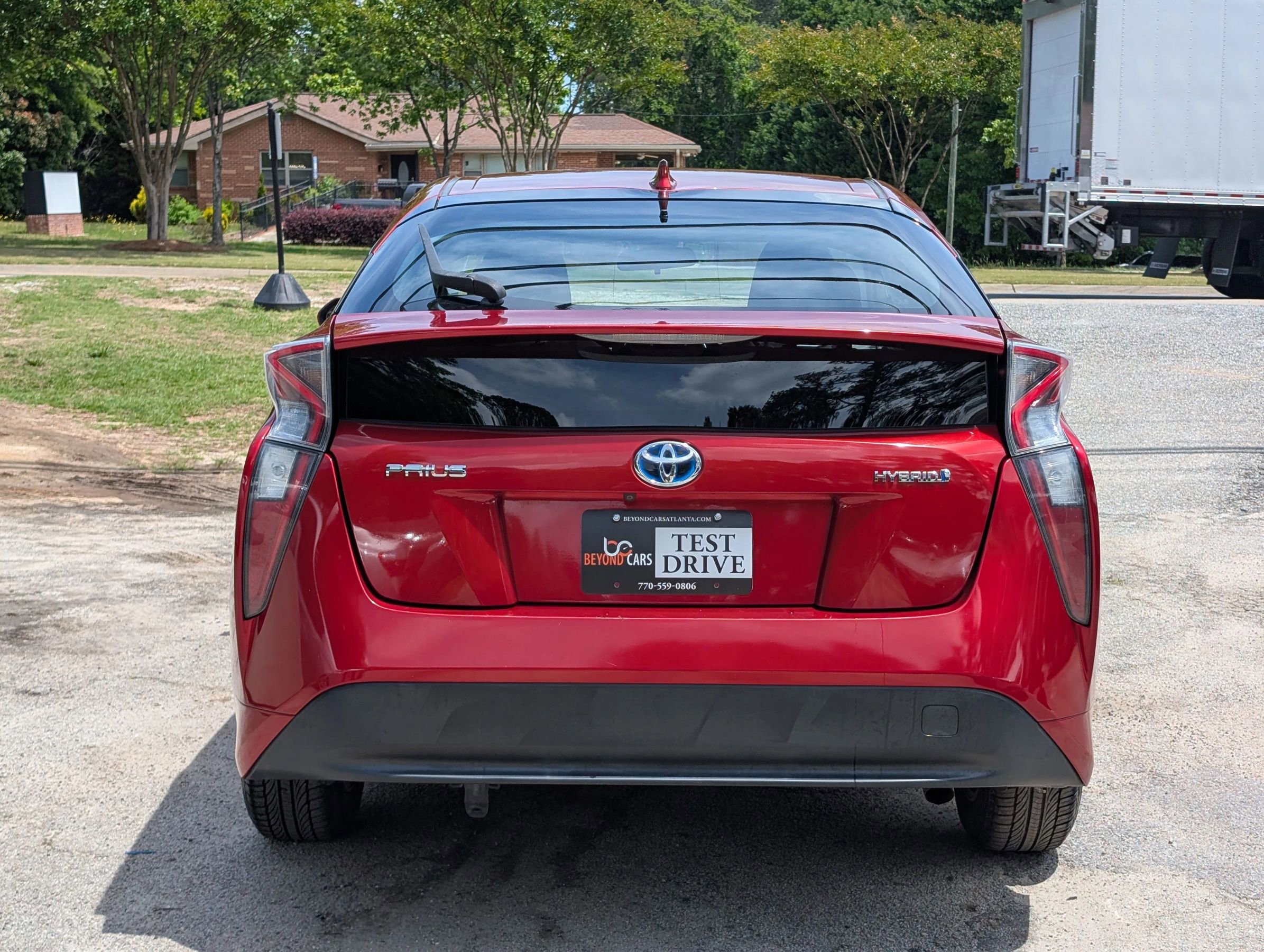 Used 2017 Toyota Prius Two FWD image 5