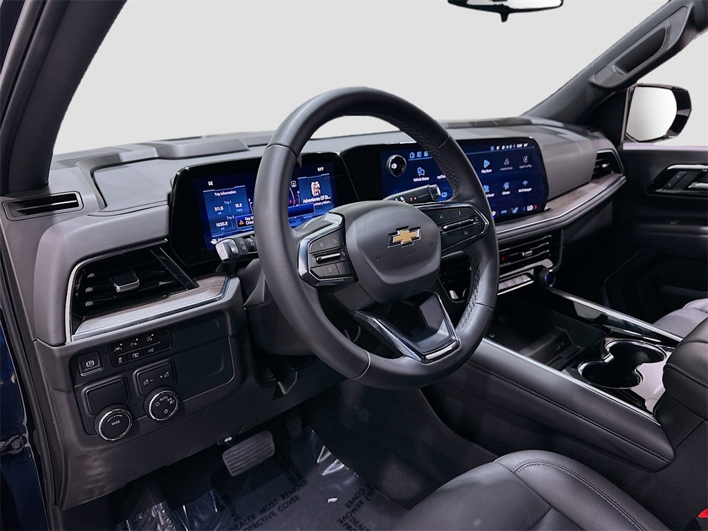 Used 2025 Chevrolet Tahoe LT image 9