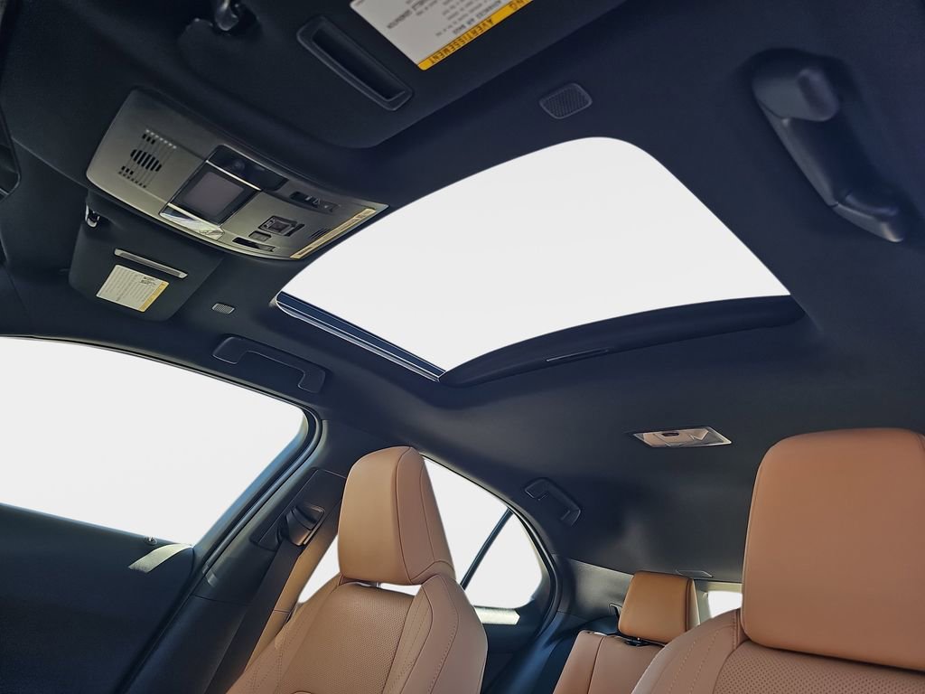 New 2026 Lexus UX 300h AWD image 30