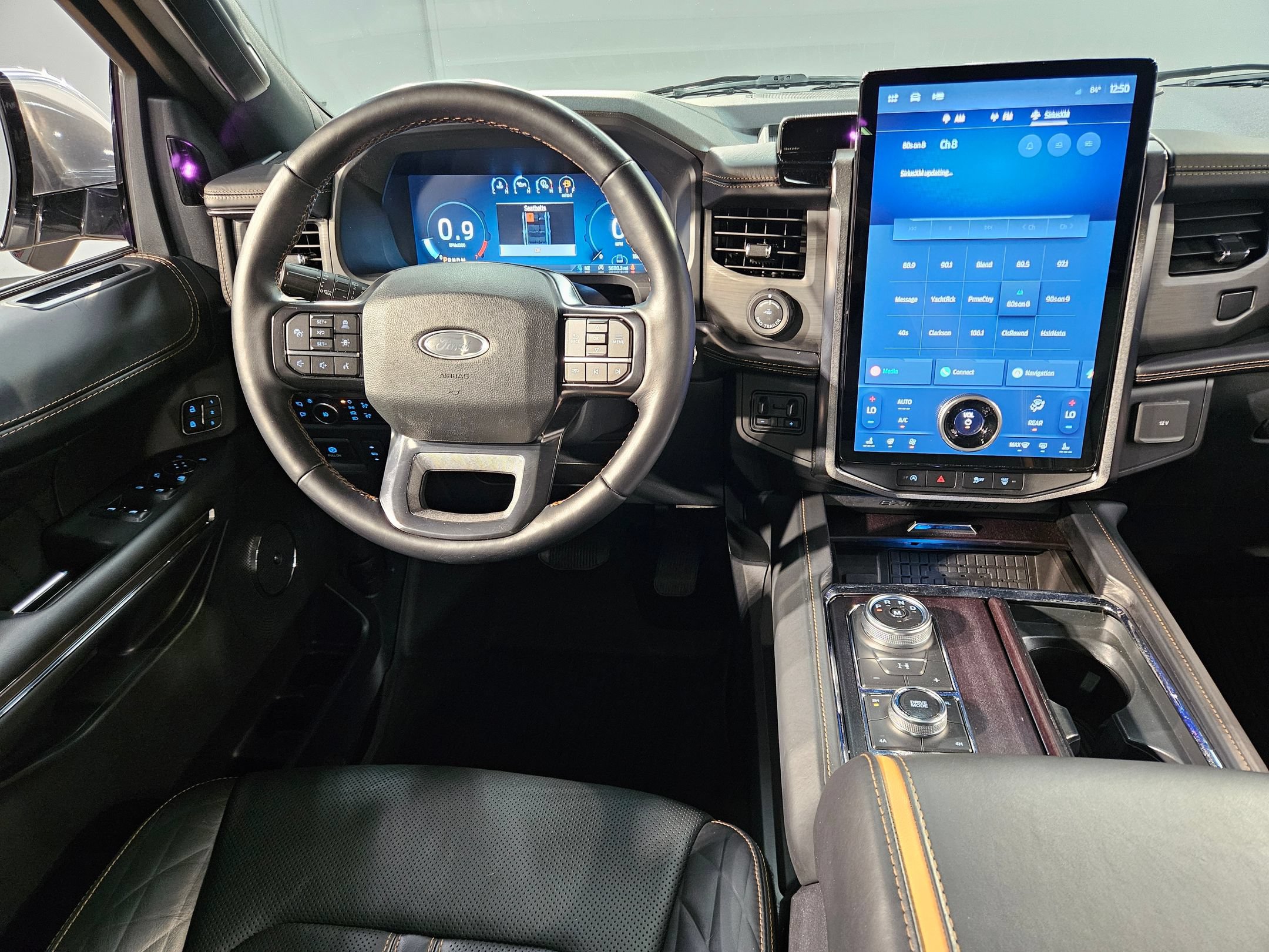 Used 2023 Ford Expedition Max Platinum AWD/4WD image 9