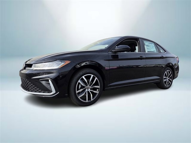 New 2025 Volkswagen Jetta SE image 2