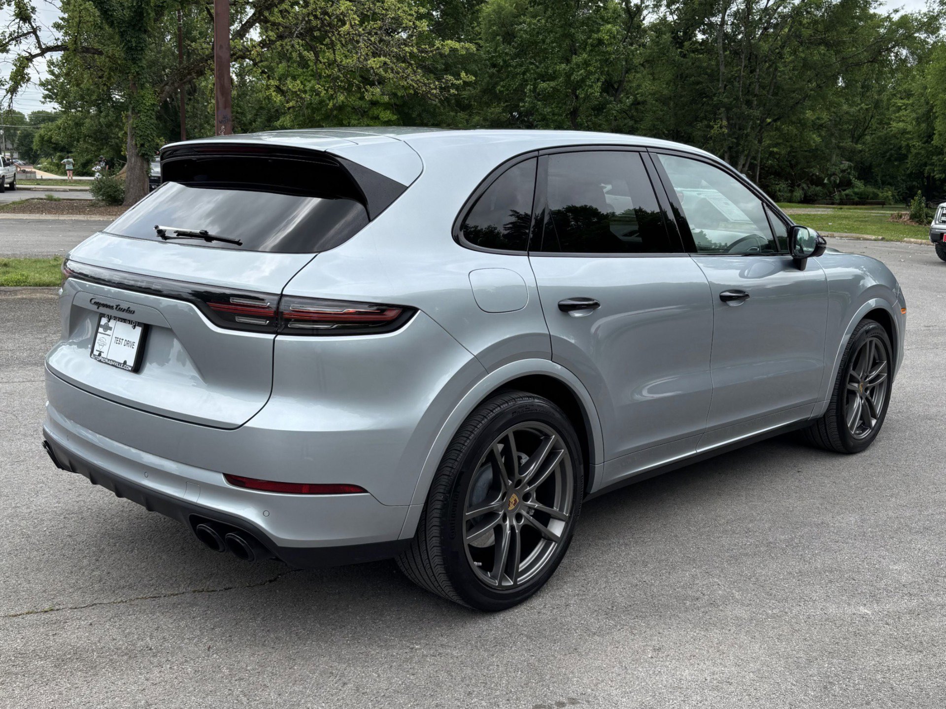 Used 2023 Porsche Cayenne Turbo AWD/4WD image 3