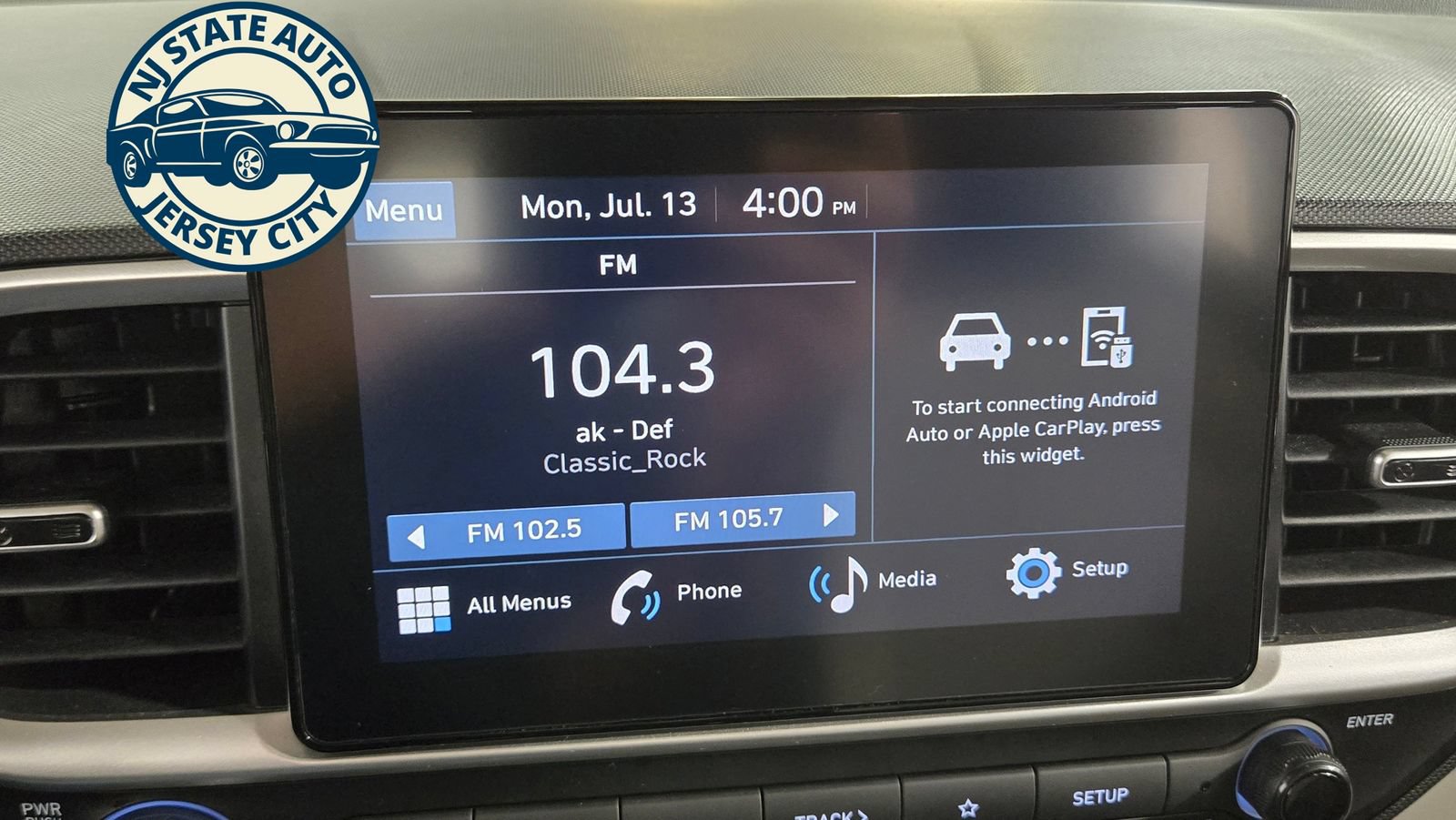 Used 2026 Hyundai Venue SEL FWD image 15