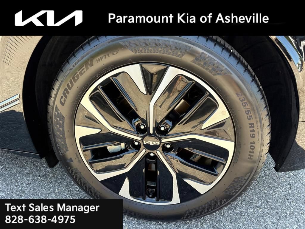 Certified 2023 Kia EV6 Wind w/ Wind Technology Package AWD/4WD image 30