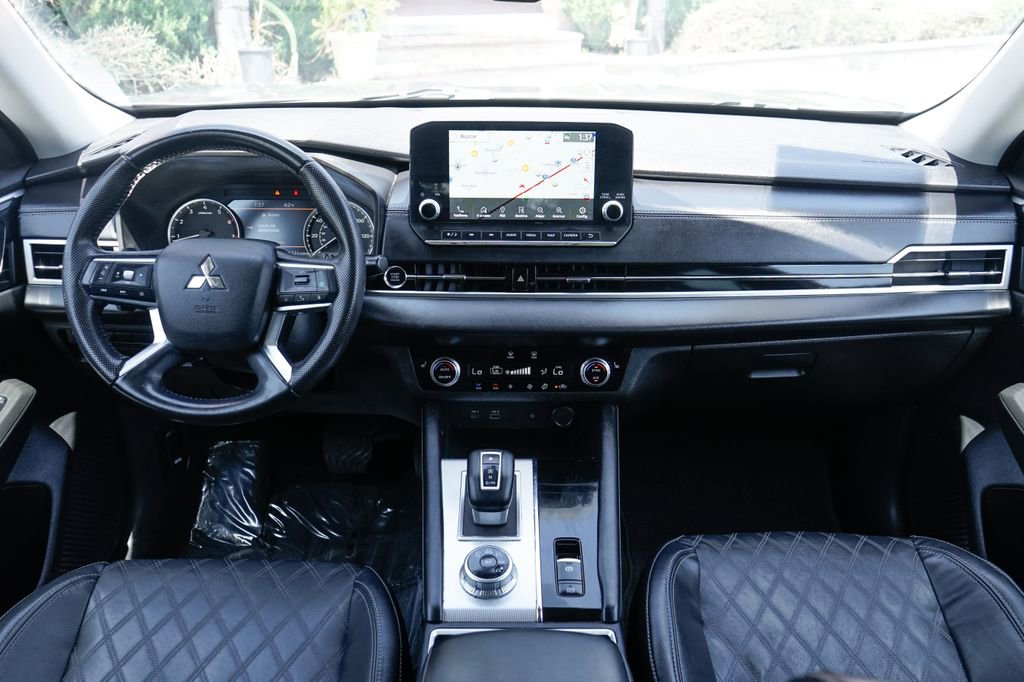 Used 2022 Mitsubishi Outlander SEL FWD image 26
