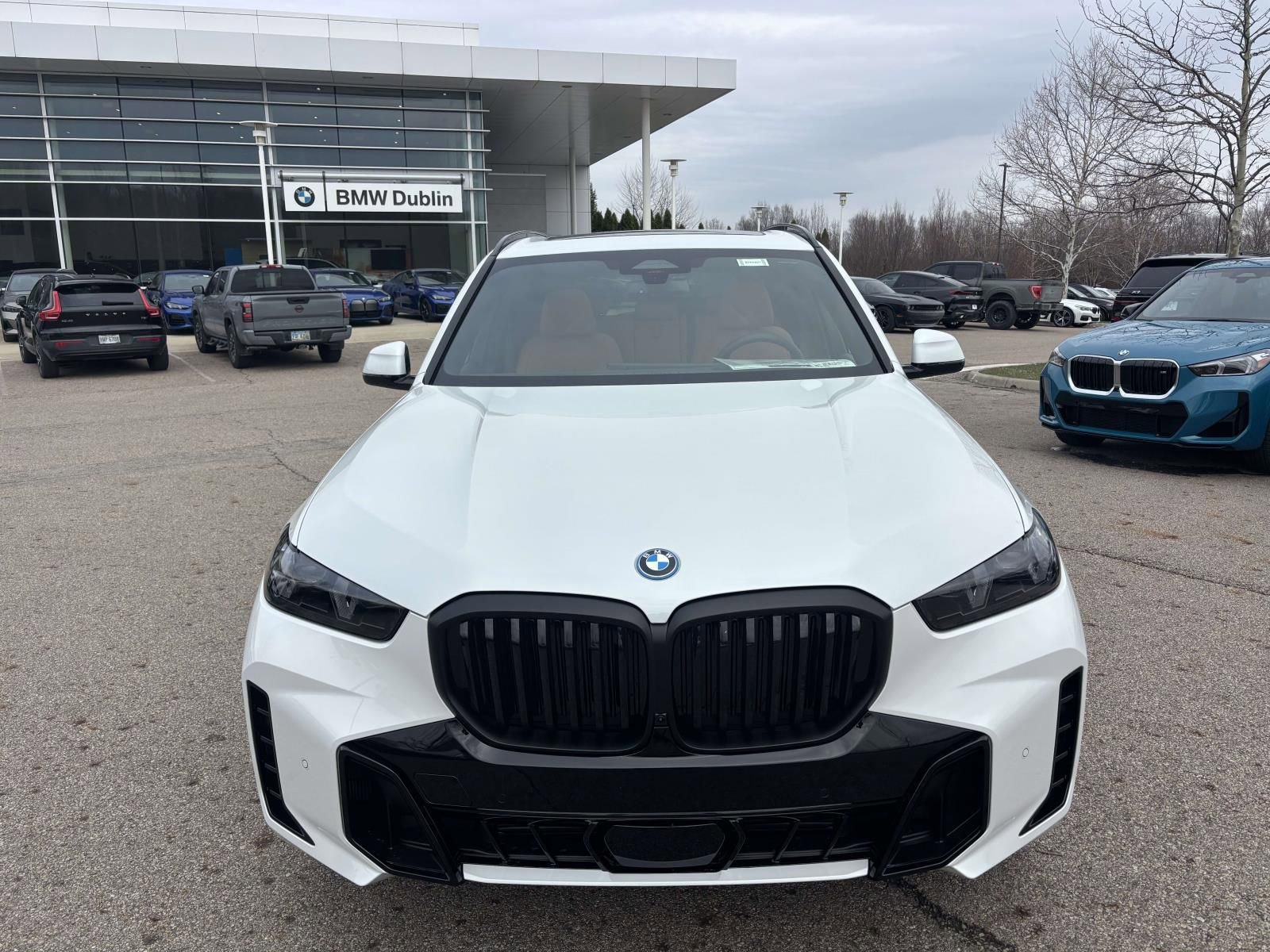 New 2026 BMW X5 xDrive50e AWD/4WD image 2