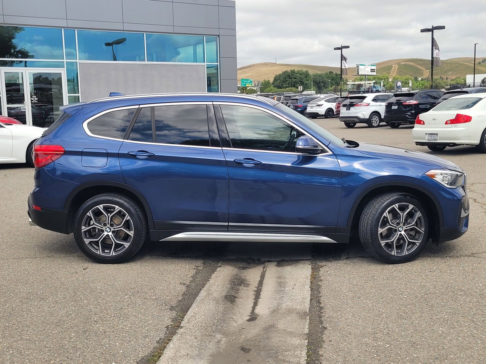 Used 2021 BMW X1 sDrive28i w/ Convenience Package image 3