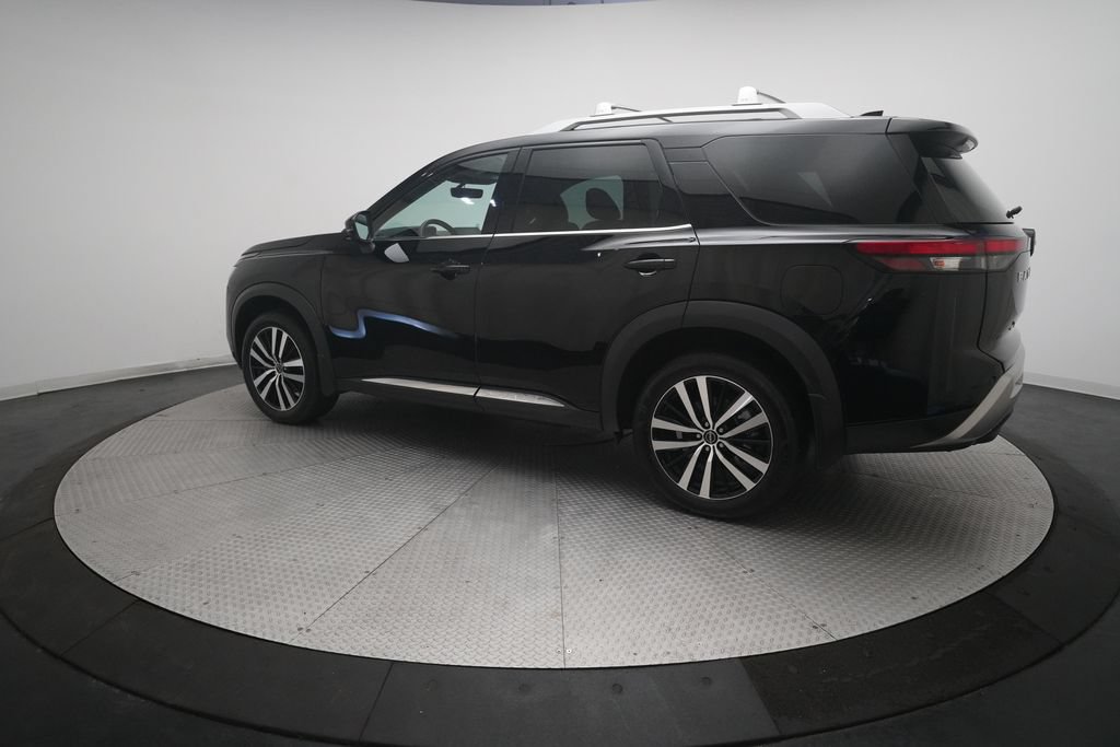 Used 2025 Nissan Pathfinder Platinum AWD/4WD image 34