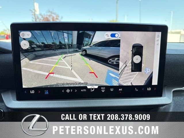 Used 2025 Ford Explorer Platinum AWD/4WD image 17