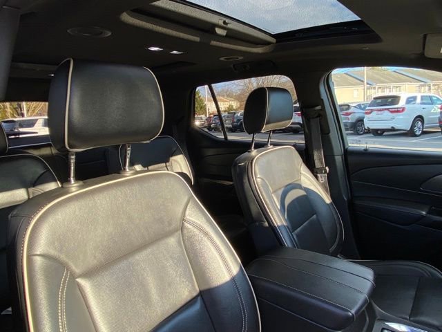 Used 2023 Chevrolet Traverse Premier w/ Redline Edition image 23