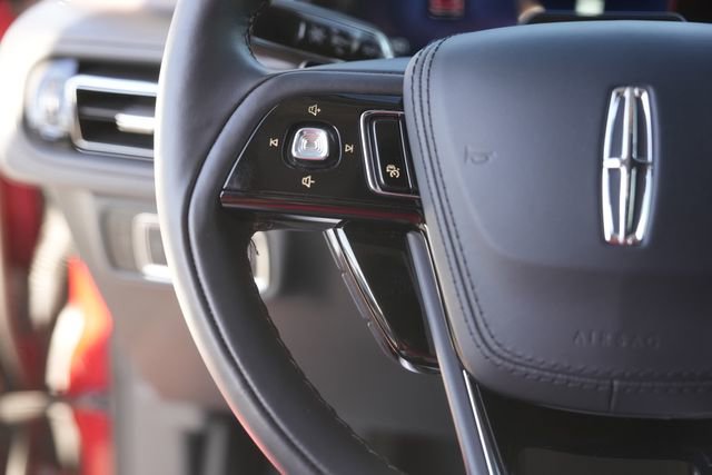 Used 2025 Lincoln Aviator Reserve w/ Equipment Group 201A image 25