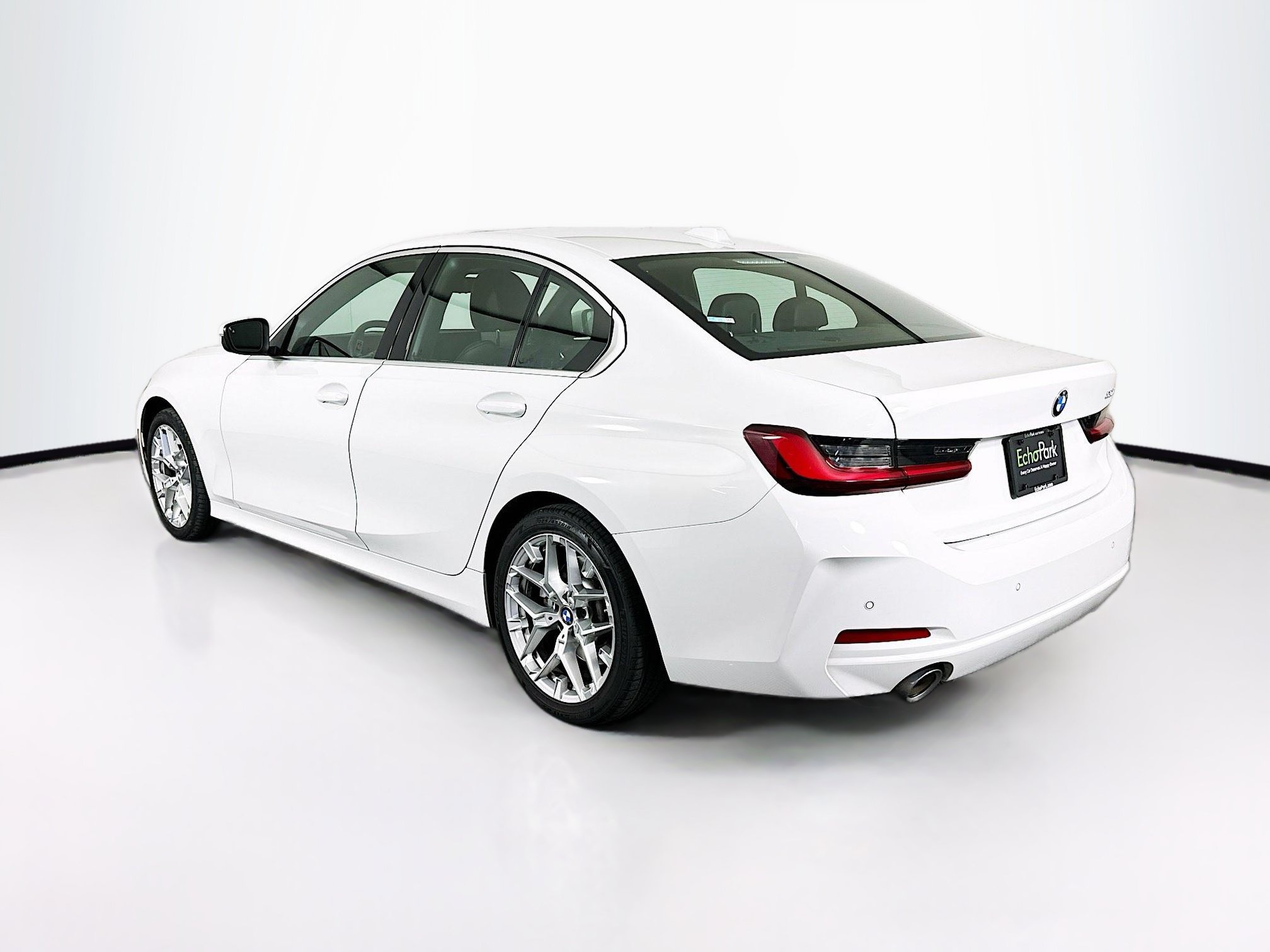 Used 2025 BMW 330i Sedan RWD image 5
