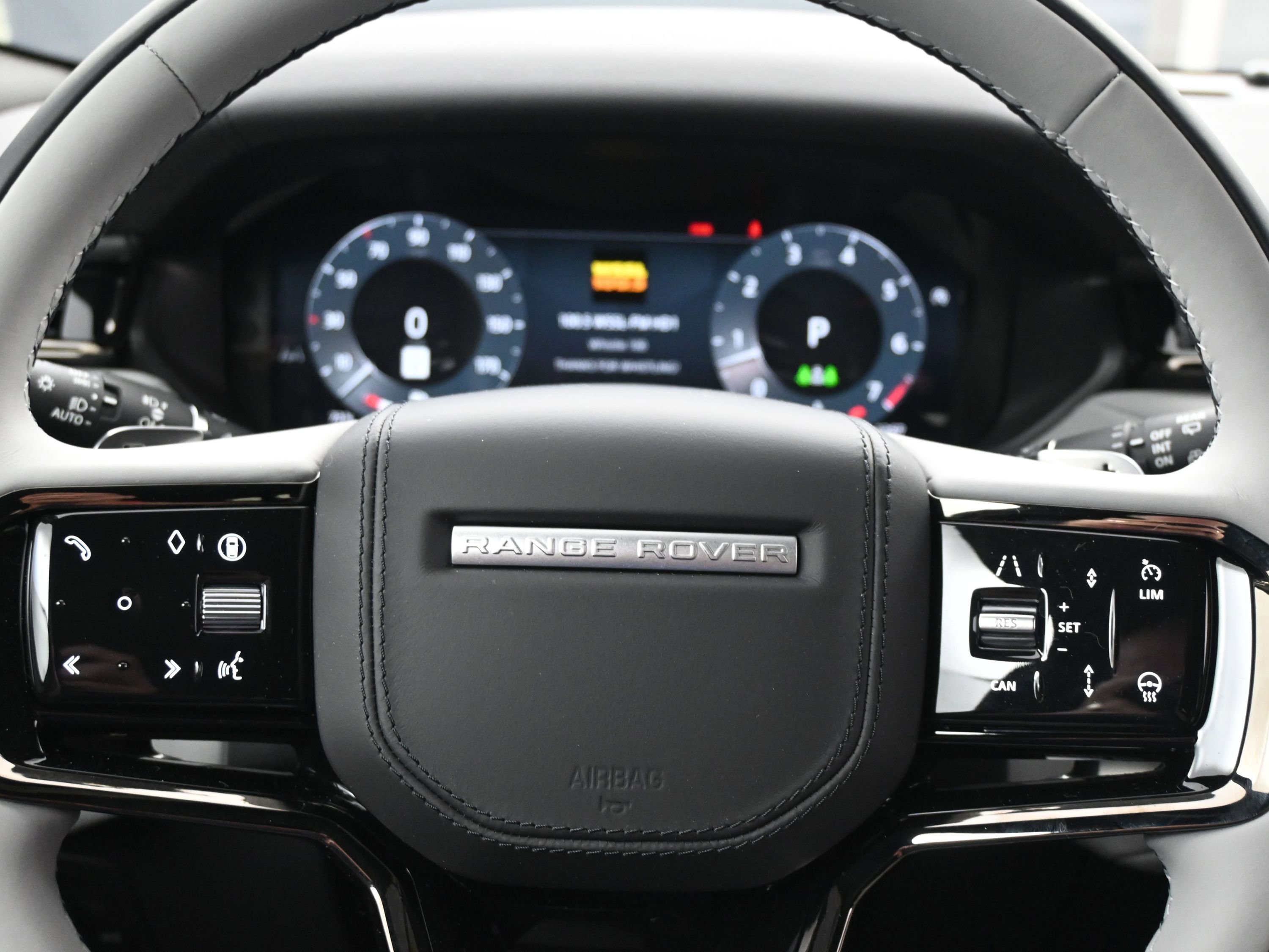 New 2026 Land Rover Range Rover Velar Dynamic SE image 17