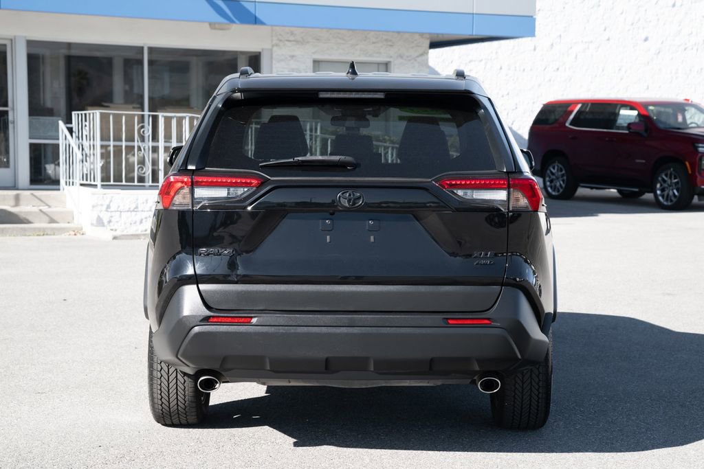 Used 2023 Toyota RAV4 XLE Premium AWD/4WD image 5